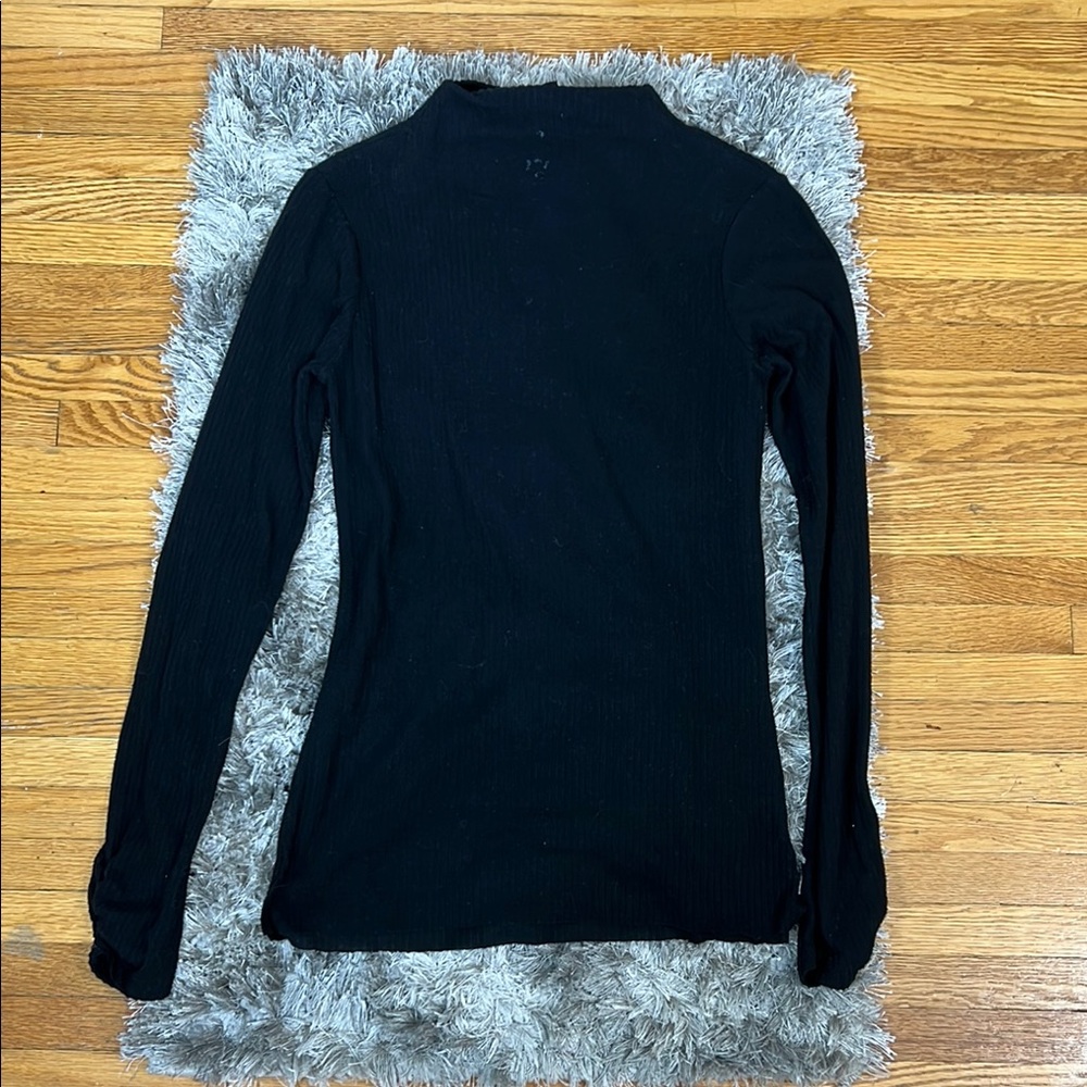 Women's Black Long Sleeve Top